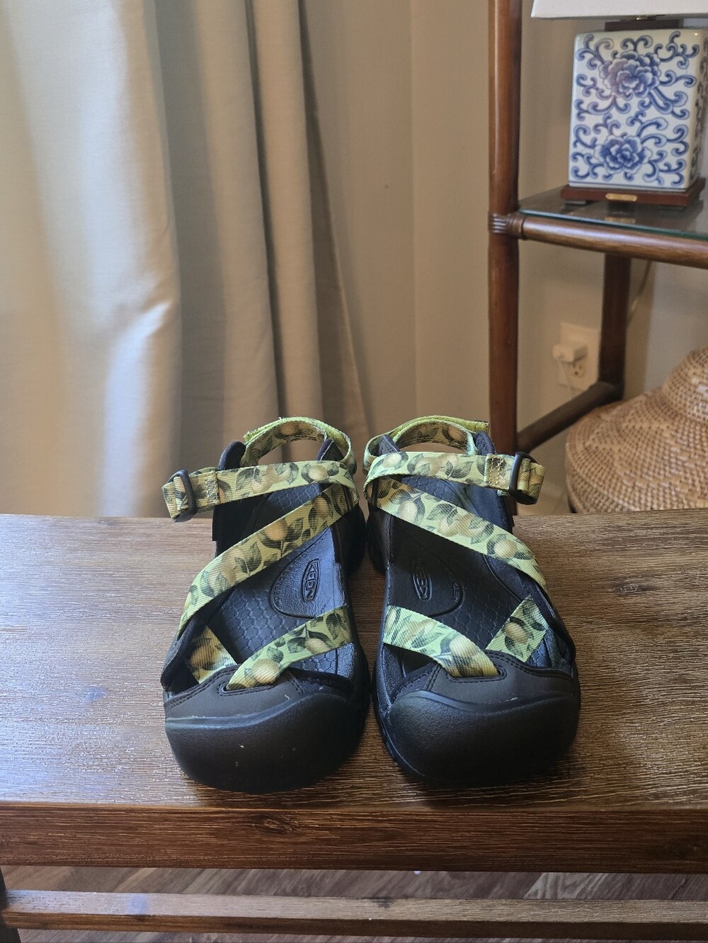 EUC KEEN Women's Zerraport 2 Durable Fashion Sandal, Size 7